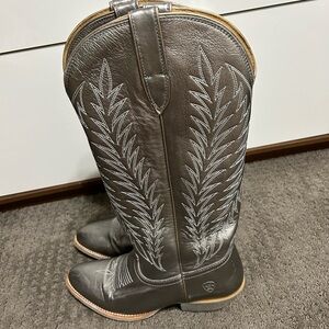 Silver Ariat Western Boots